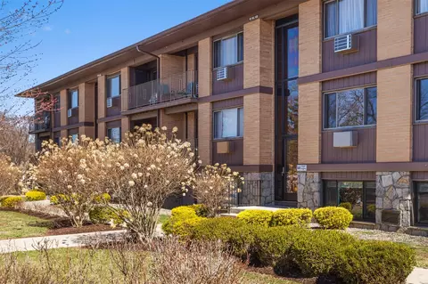 10 Oakwood Ter #56, New Windsor, NY 12553