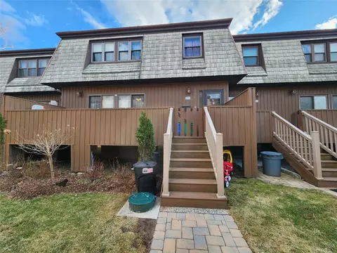 17 F Heritage Dr, Clarkstown, NY 10956