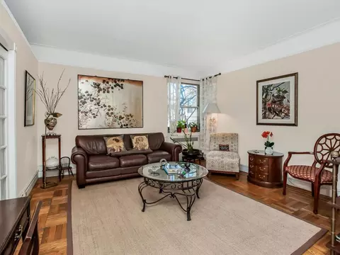 2166 Bronx Park E #1G, New York, NY 10462