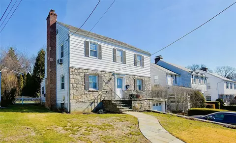 29 Villa St, Mount Vernon, NY 10552