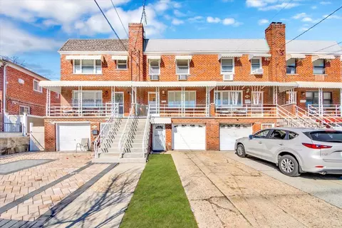 2443 Fish Ave, New York, NY 10469