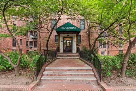 140-18 Burden Cres #106, Jamaica, NY 11435