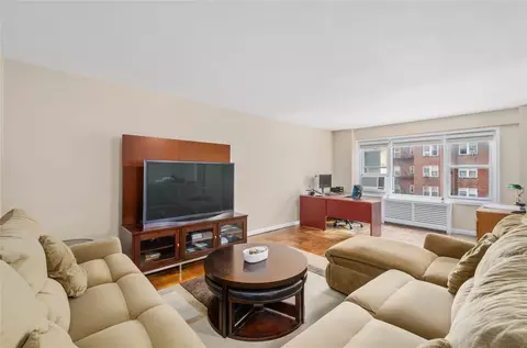 110-45 Queens Blvd #308, New York, NY 11375