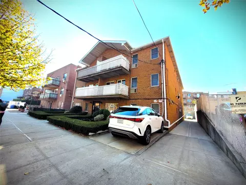 1124 67th St #A3, Brooklyn, NY 11219