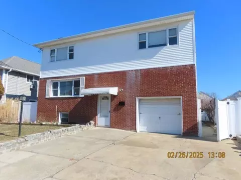 111 Westside Ave, Freeport, NY 11520