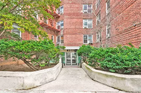 42-25 80th St #1F, New York, NY 11373