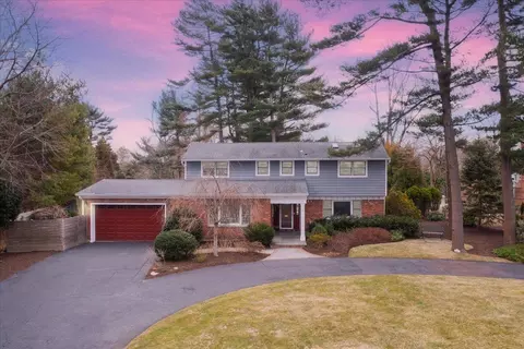 226 Ocean Ave, Northport, NY 11768