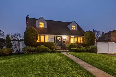 209 Bellmore Rd, East Meadow, NY 11554