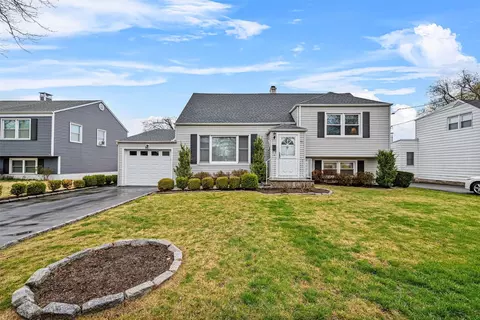 51 Westwood Rd, Yonkers, NY 10710