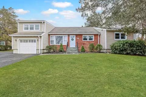 507 Mountain View Ave, Hurley, NY 12443
