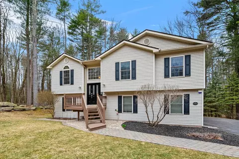 19 Bristol Cir, Thompson, NY 12775