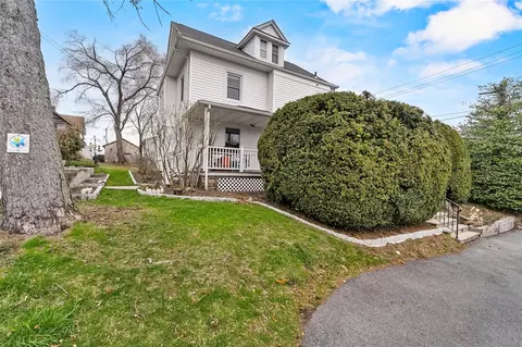 41 Mcalpin Ave, Mahopac, NY 10541