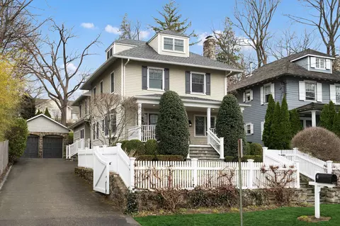4 Park Ave, Greenwich, CT 06870