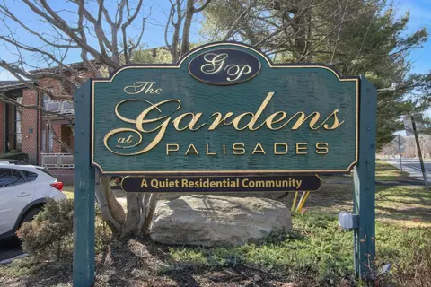5 Charles Ln #2B, Pomona, NY 10970