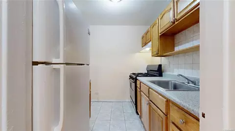 88-10 35th Ave #2D, New York, NY 11372