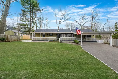 110 Upton Dr, Sound Beach, NY 11789