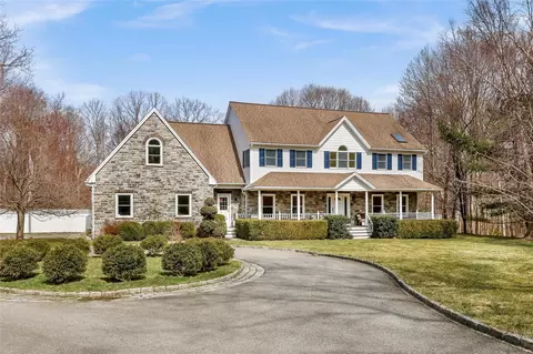 15 Beaver Pond Ln, Lewisboro, NY 10590