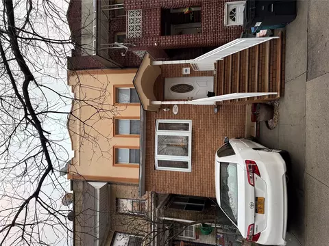 88-42 162 St, Jamaica, NY 11432