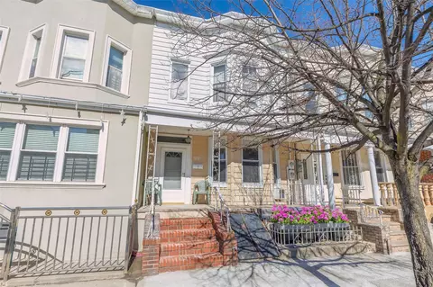 7917 67th Dr, New York, NY 11379