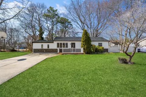 1614 Baldwin Blvd, Bay Shore, NY 11706