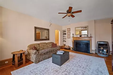 808 Bronx River Rd #4C, Bronxville, NY 10708