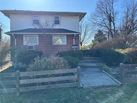 2002 Freeman Ave, East Meadow, NY 11554