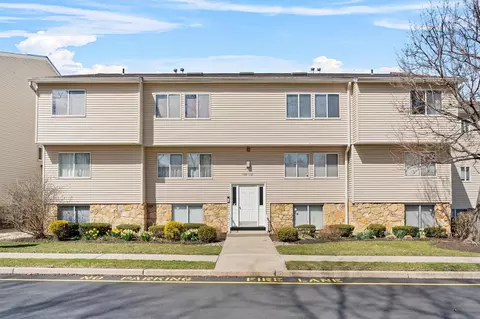 25 College Ave #110, Clarkstown, NY 10954