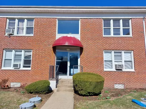 20 Arlington St #2B, Yonkers, NY 10710