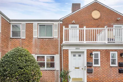 26019 74th Ave #85H82, Glen Oaks, NY 11004