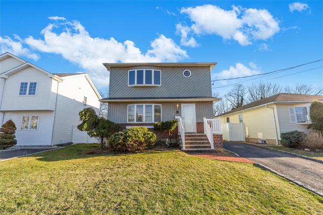 126 Massapequa Homes For Sale & Massapequa, NY Real Estate - Movoto