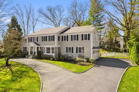 58 Sycamore Rd, Scarsdale, NY 10583