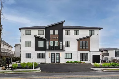 3 Carlton Rd #201, Ramapo, NY 10952