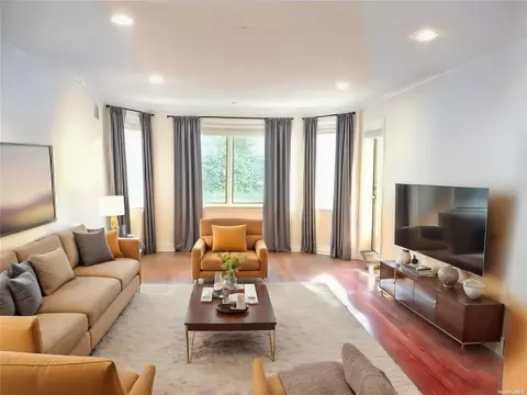 171 Great Neck Rd #1E, North Hempstead, NY 11021
