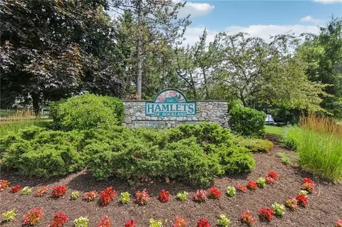 238 Treetop Cir, Clarkstown, NY 10954
