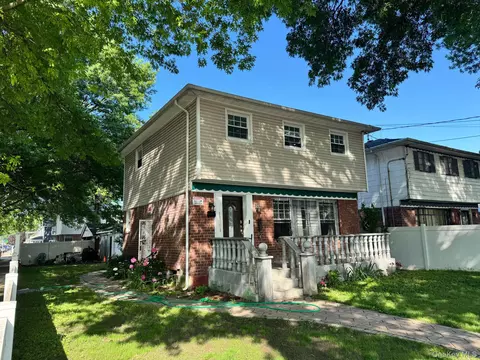 110-01 175th St, Jamaica, NY 11433
