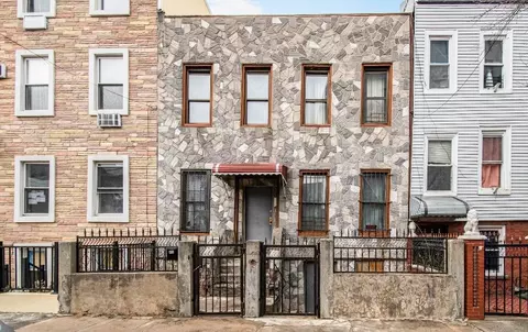 443 E 143rd St, New York, NY 10454