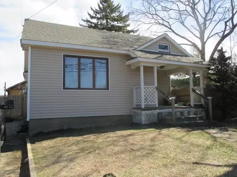 641 Old Medford Ave, Patchogue, NY 11772