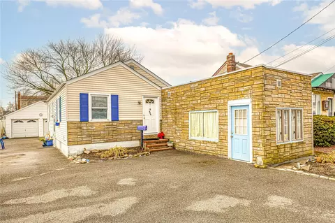 644 Merrick Rd, Amityville, NY 11701