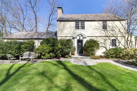21 Cricket Ln, Greenburgh, NY 10522