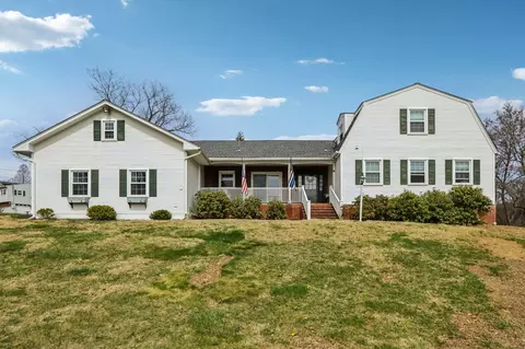 133 Bennett Rd, Newburgh, NY 12550