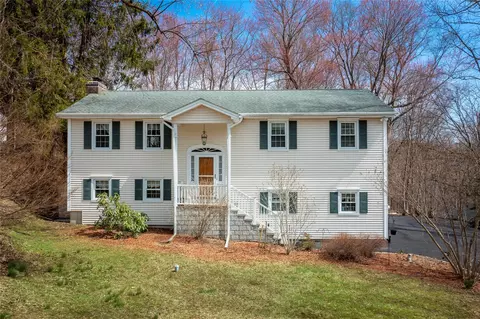 314 Brewster Hill Rd, Southeast, NY 10509
