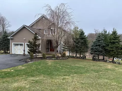 11 Mountain Park Rd, Monroe, NY 10950
