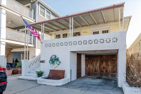 92 Connecticut Ave, Long Beach, NY 11561