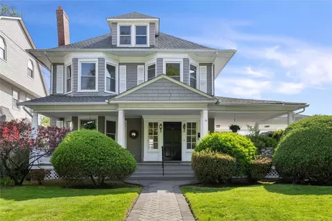 79 Pintard Ave, New Rochelle, NY 10801