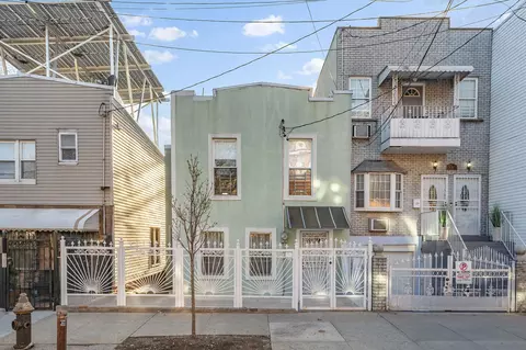 438 Shepherd Ave, Brooklyn, NY 11208