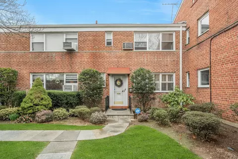 38 Oregon Ave, Bronxville, NY 10708