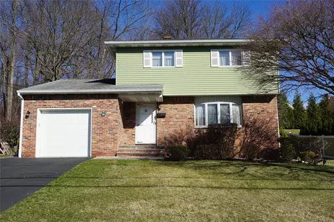 11 Fairview Ln, Orangetown, NY 10962