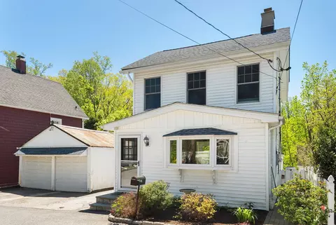 30 Requa St, Mount Pleasant, NY 10510
