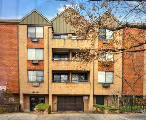 6670 79th St #2D, Middle Village, NY 11379