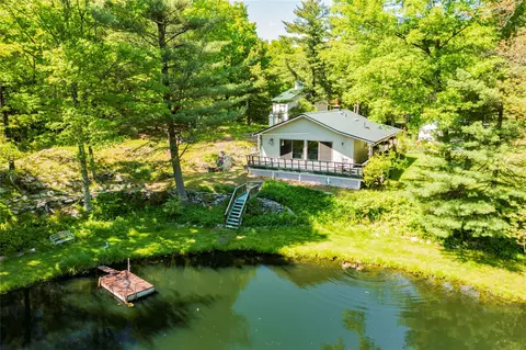 229 Round Lake Rd, Rhinebeck, NY 12572